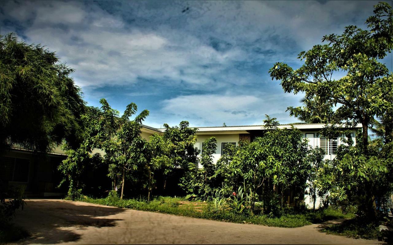 My Parents Guesthouse Kampot Exterior foto